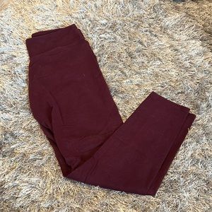 Maroon leggings